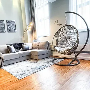 Modern - Sleeps 4 Centre - Parking Available! , Nottingham United Kingdom