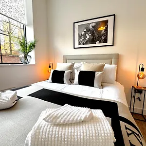Chester's - - 2 Cuppin Street - 2 Minute Walk From Shops , Chester United Kingdom